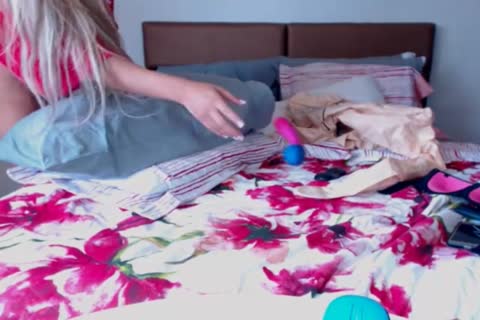 Xcherrycrushx Playing With A blow Up Doll