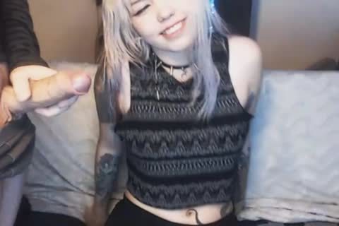 appealing blond playgirl Slurps sheboy dick