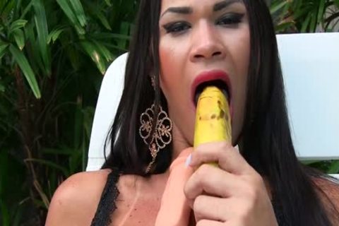 Sensual shelady Erika Lee Masturbates With A Banana And Sticks A sex tool Up Her butthole