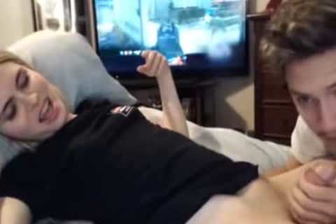 fine blond ladyman gets oral-service Online