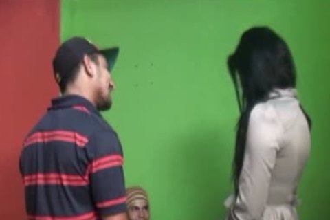 Super Dotado Come Transex E O Amigo homosexual Cabeleireiro Dela. ( Vídeo Completo No Xvideos Red )