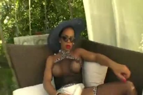 Keylla Marques And Leticia Castro spunk A Sub