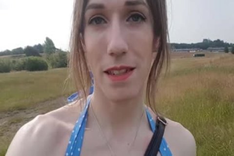 Outdoor ass In My Summer dress; Public No panties Finger poke