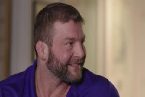 excited TBabe Khloe Kay Just Enjoys The Way Her Daddy bangs Her butthole