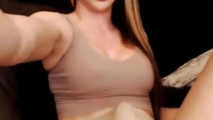 Great tgirl 10-Pounder