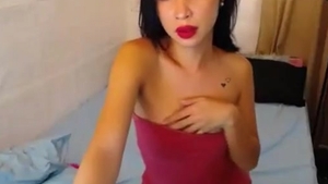 petite 10-Pounder Filipina Trans Beauty With Tattoos Teases On cam