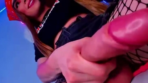 delicious tranny In Fishnets Wanks Her Hard penis