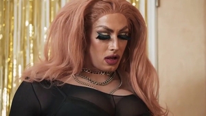 SEXEFX: T-Girls Get Frisky with Friends